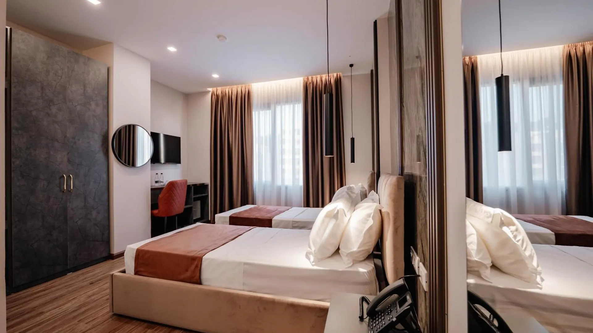 Aks Hotel Durrës