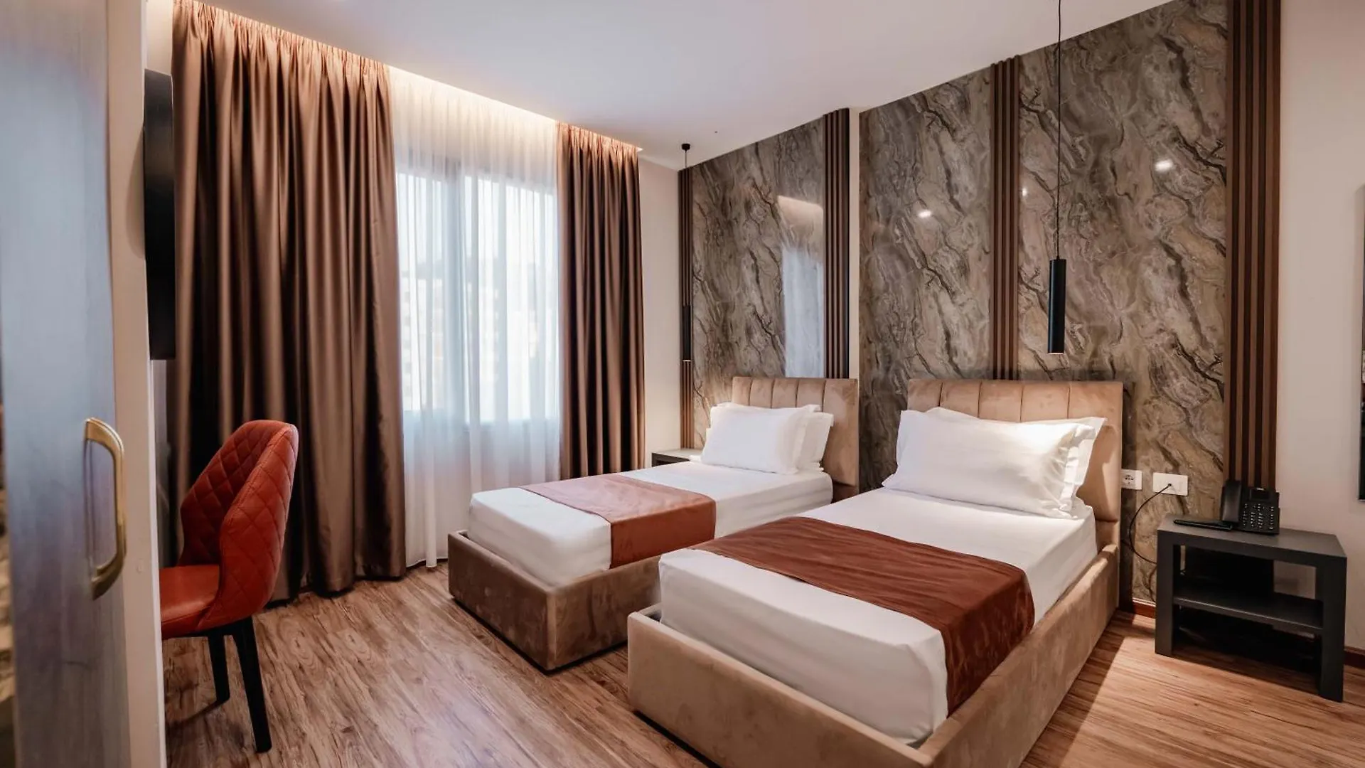 Aks Hotel Durrës