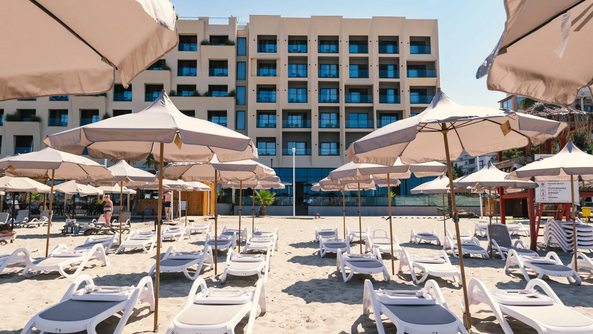 Aks Hotel Durrës