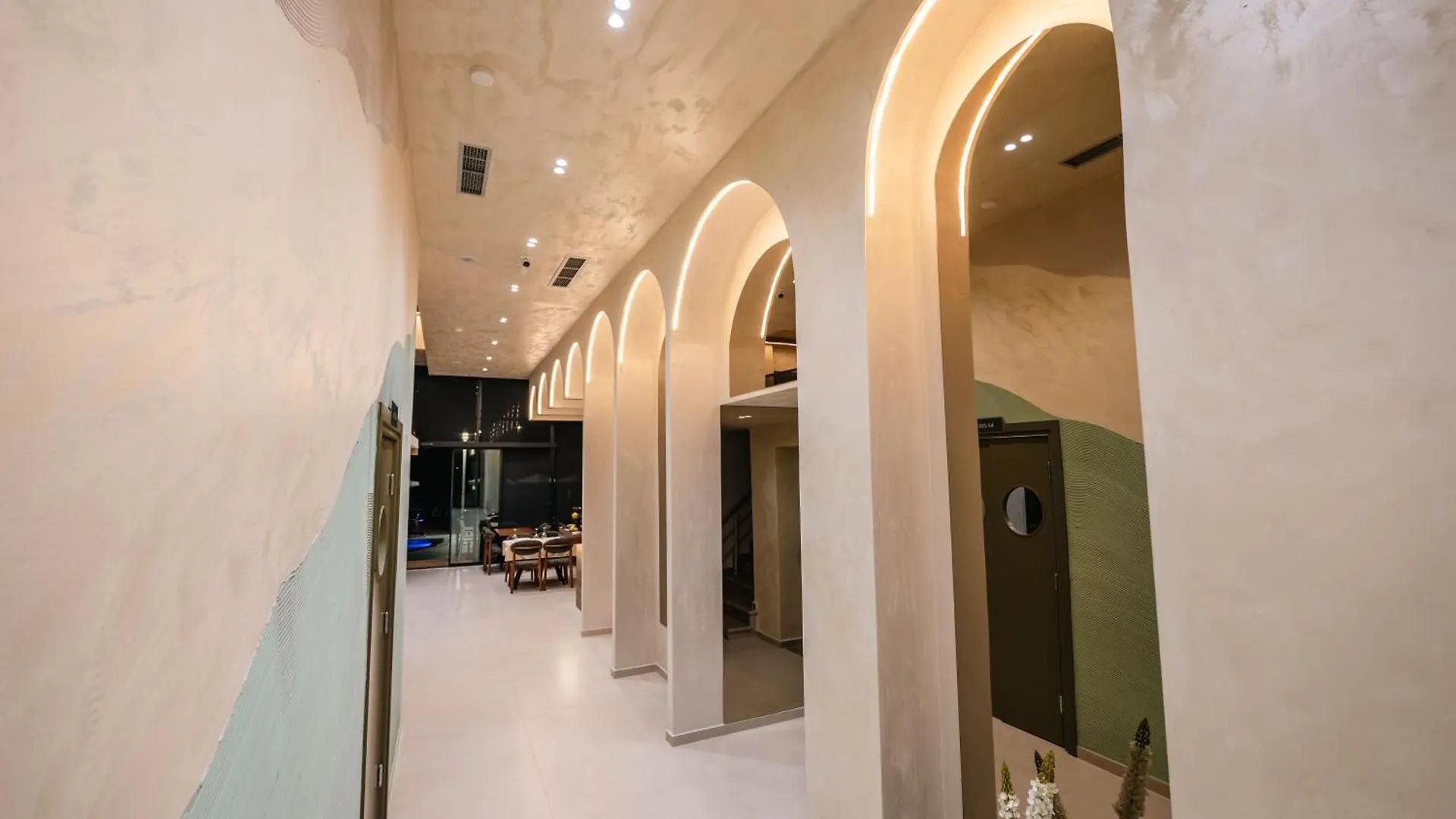 Aks Hotel Durrës