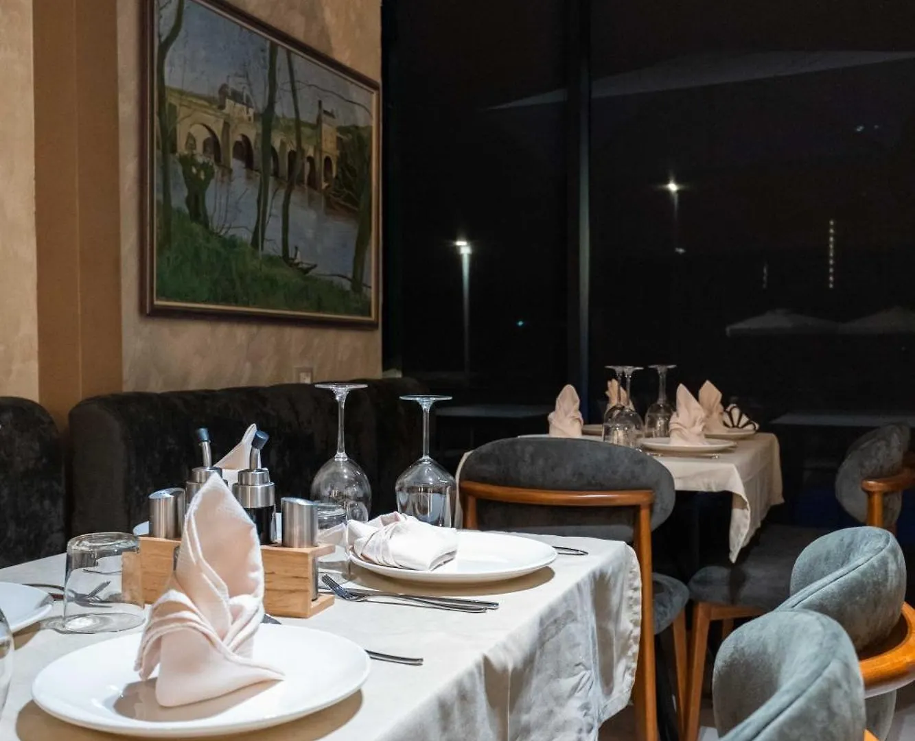 Aks Hotel Durrës